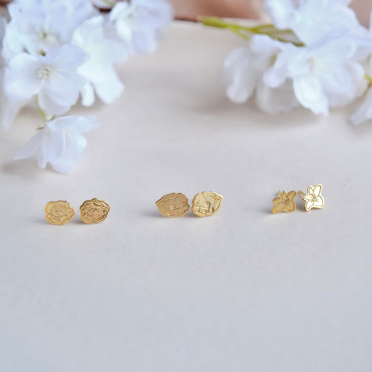 BirthFlower Stud Earrings